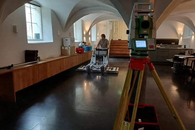 De 3D grondradar scant de bodem van het Bethaniënklooster.