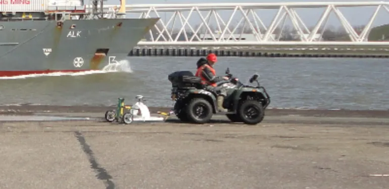 Detectie holle ruimten en verzwakkingen