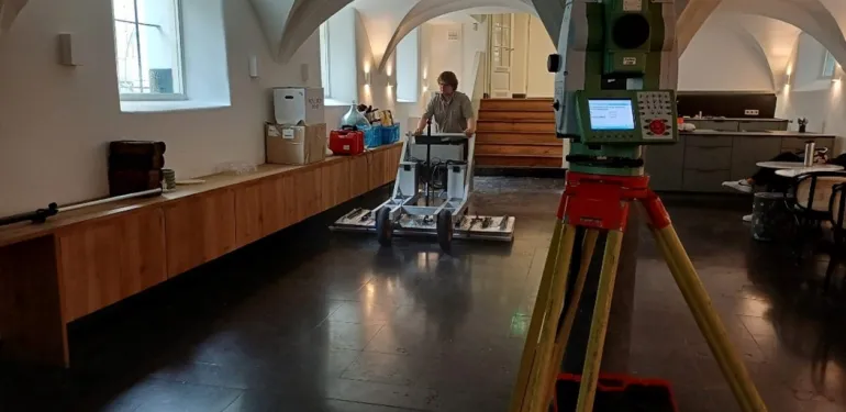 De 3D grondradar scant de bodem van het Bethaniënklooster.